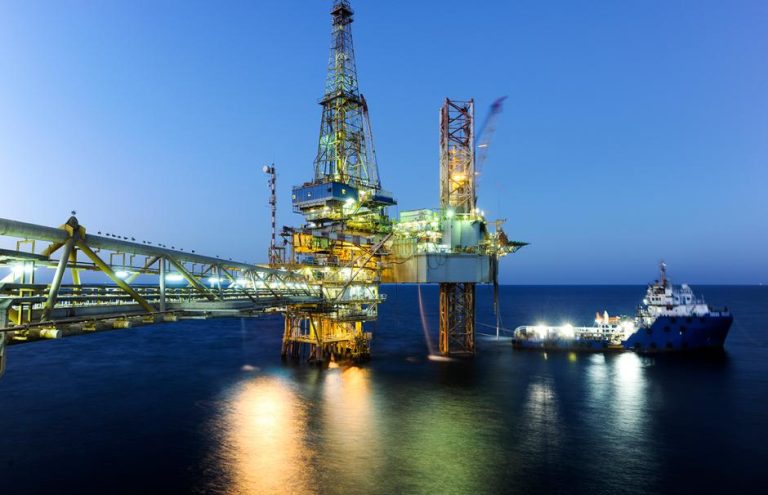 La-1C3A8re-C3A9dition-de-C2AB-Petrolia-Expo-C2BB-bientC3B4t-C3A0-Casablanca